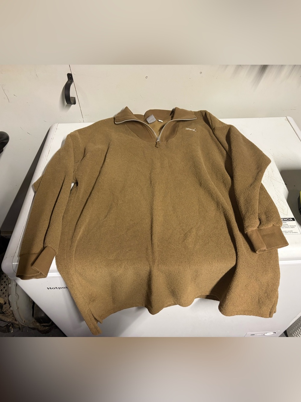Puma size large unisex quarter Zip-Up Fleece Pullover - Tan/Brown color